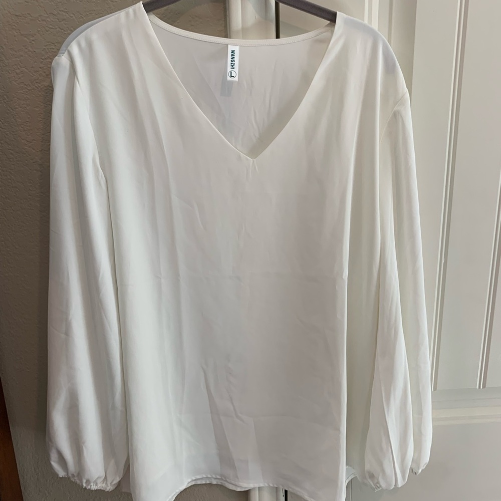 V-neck long-sleeved basic white blouse